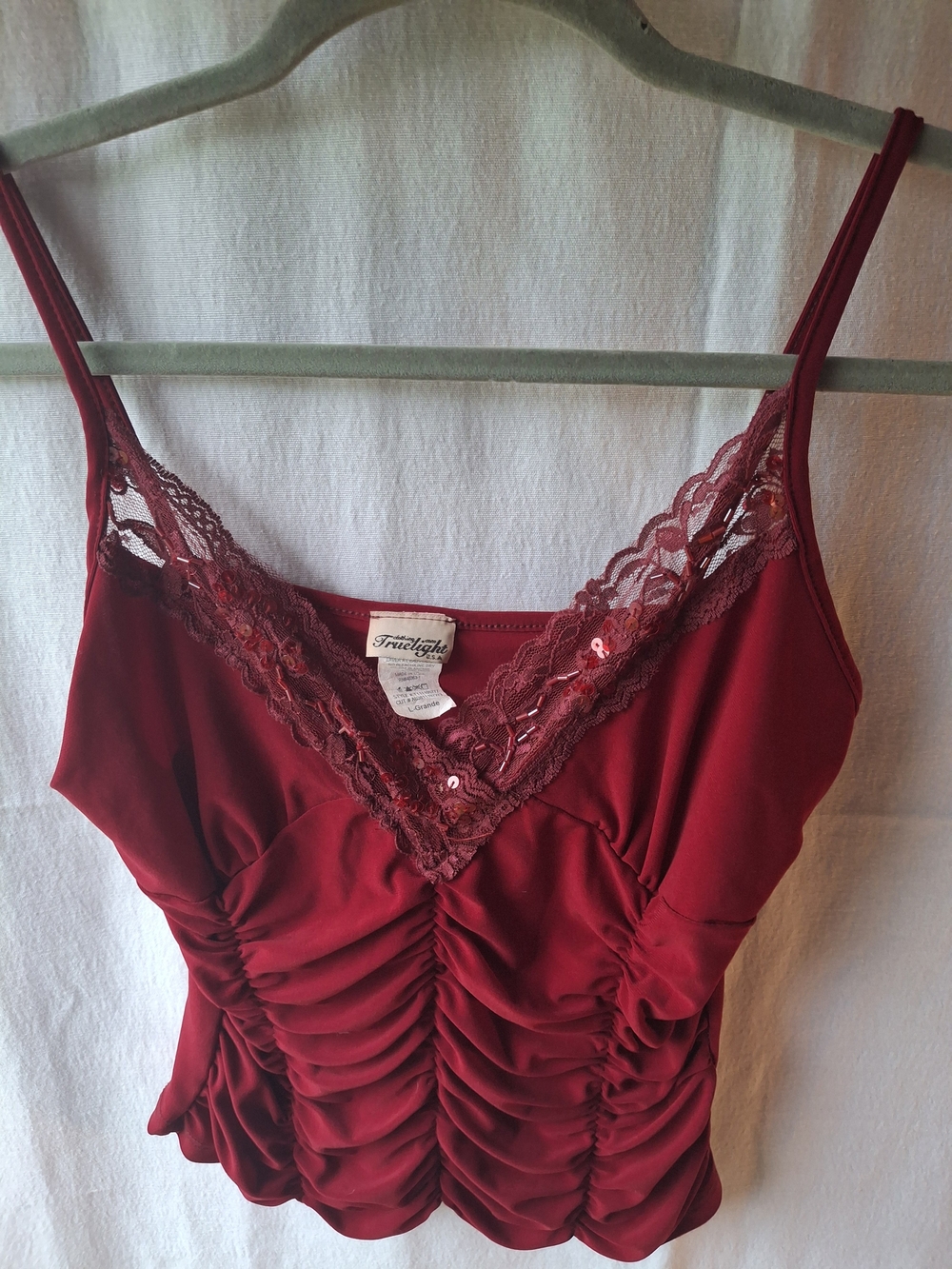 TRUE LIGHT Red Lace-Trim Ruched Cami